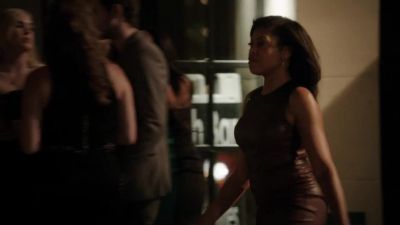 He's still on your tail
so don't go home, okay? - Person of Interest