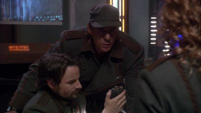 He's stopped. He's not at
the control panel. He's looking around. - Stargate Atlantis