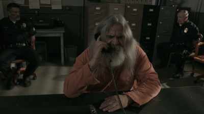 He's strugglin'. - Lockdown