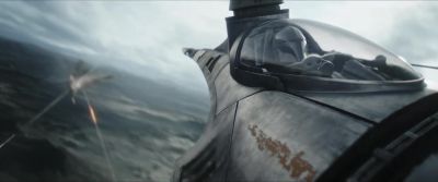 He's targeting the townspeople. - The Mandalorian