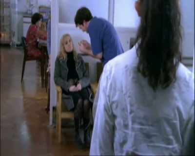 -He's this....
-Look, I think he's getting agitated. - Afterlife