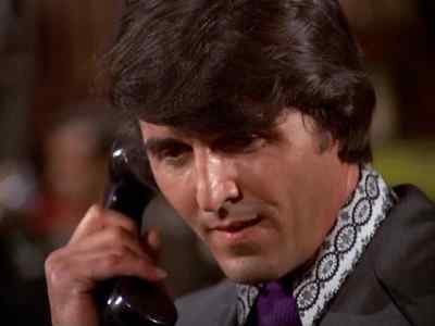 - He's tough.
- Yes, he's very hard. - Mission: Impossible