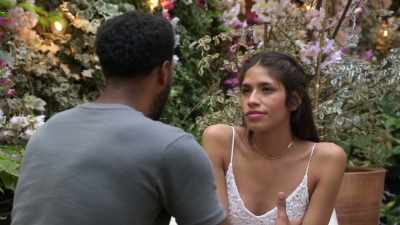 He's trying to apologize
and make amends. - Love Trip: Paris