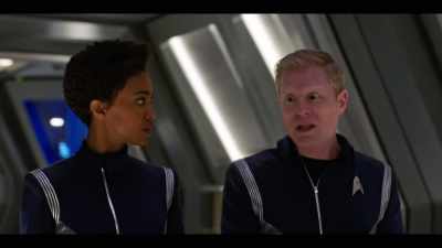He's trying to get the drive running - Star Trek: Discovery