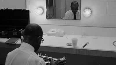 ♪ He's watching all the Earth ♪ - Louis Armstrong's Black & Blues