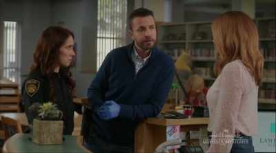Het was een misverstand,
maar hij nam het persoonlijk. - Aurora Teagarden Mysteries: A Game of Cat and Mouse