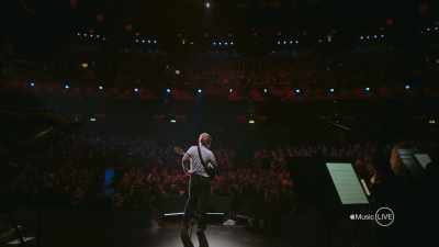 Het was een overstroming
toen Aaron me die liedjes stuurde. - Apple Music Live: Ed Sheeran
