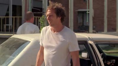 Hey, a little help. - Prison Break