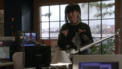 Hey, Abbs. - NCIS