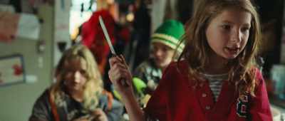 - Hey! Ah!
- Hey, stop! - Nutcrackers