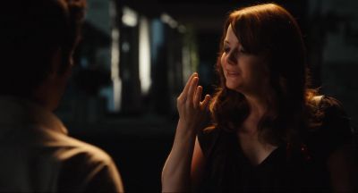 - Hey, you all right?
- I just have something in my eye. - Easy A