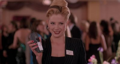 Hey if anybody needs to make a call - Romy and Michele's High School Reunion