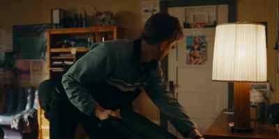 Hey, babe, it's me. - The Purge