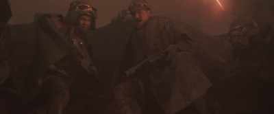 Hey Beckett, you said we were here
to pull a quick job. - Solo: A Star Wars Story