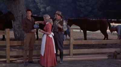 Hey Bill, pull that wagon
over there behind the well. - Westbound