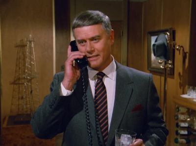 Hey, Bobby. Can you drop
into my office for a minute? - Dallas