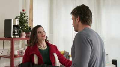 Hey, Bonnie, what brings
you here? (chuckles) - The Secret Gift of Christmas
