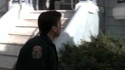 Hey, Boone. Boone.
Copy that, 78. - Trauma