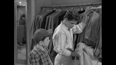 Hey boy, look at this one. - Leave It to Beaver