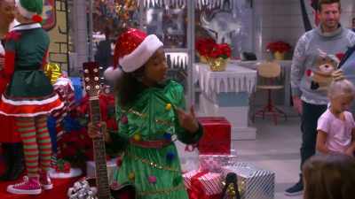 Hey, Brandy, us elves
did a rush job to get you this. - That Girl Lay Lay