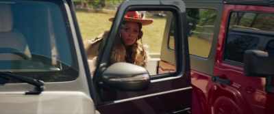 - Hey, break it up!
Break it up! - All the Queen's Men