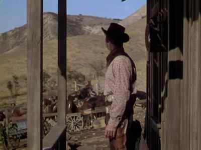 Hey! Bring those horses
up here. - Colt  45