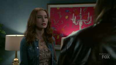 Hey. Bryan, tell Nichole
what you just told me. - LA to Vegas