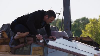 - Hey, bud. What's your name?
- Nathan. - Chicago Fire