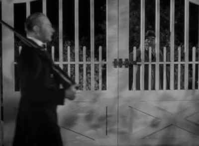 Hey, buddy. - The Invisible Woman