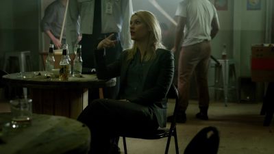 Hey, can I talk to you? - Homeland