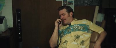 Hey, can-- let me call you back. - Out of Exile