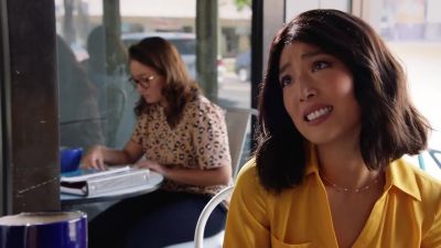 Hey, careful. It's hot. - Hawaii Five-O