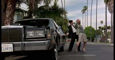 Hey, careful, man.
There's a beverage here. Hey! - Time Warp Vol. 1: Midnight Madness