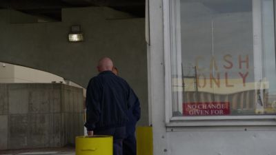 - Hey, Carl.
- Hey, Mike. - Better Call Saul