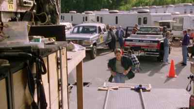 - Hey, Chase, you got a call!
- It's your wife. - New Nightmare