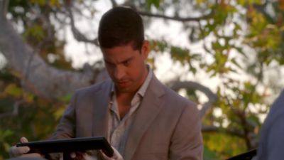 Hey, check this out. - CSI: Miami