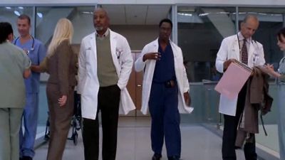 - Hey, chief. You got a minute?
- Sure. - Grey's Anatomy