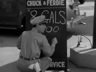 Hey Chuck Don't bother me Ferdie Stop playing with balloons - Hold That Ghost