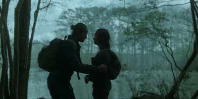 Hey. Close your eyes. - Tales of the Walking Dead