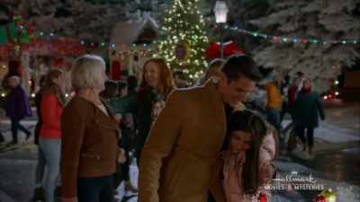 Hey, come here, you!
Give me a hug. - A Veteran's Christmas