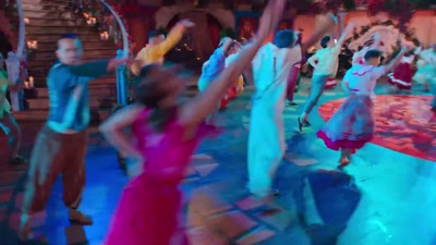 ♪ Hey, comin' through ♪ - Encanto at the Hollywood Bowl