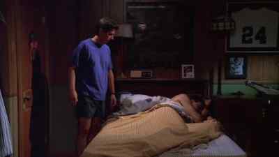 Hey, could you, uh... - Everybody Loves Raymond