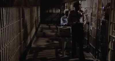 Hey cousin. - Penitentiary
