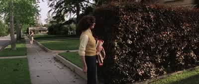 Laurie, dear, he wants to talk to you. - Halloween