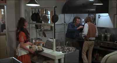 Hey, cut it. She just seasoned it. - Alice's Restaurant