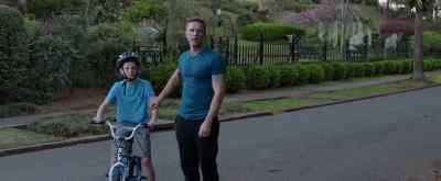 Hey Danny Why don't you go inside the house for a second - The Fanatic