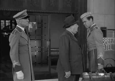 - Hey, did you notice
something funny about that guy? - Topper
