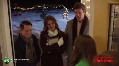 Hey, do you sing?
Because we could use an alto. - A Dash of Christmas