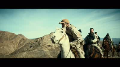 Hey, don't fucking look down! - 12 Strong