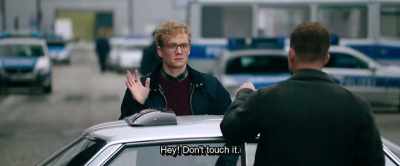 Hey! Don't touch it. - Hot Dog